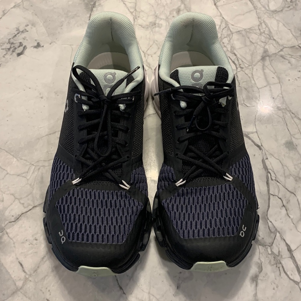 On Sneakers Cloudflyer